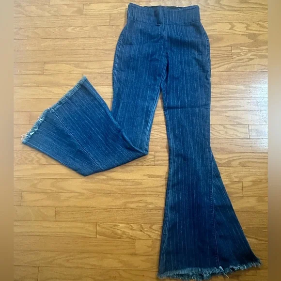 Show Me Your MuMu Bells - Picture 2 of 5